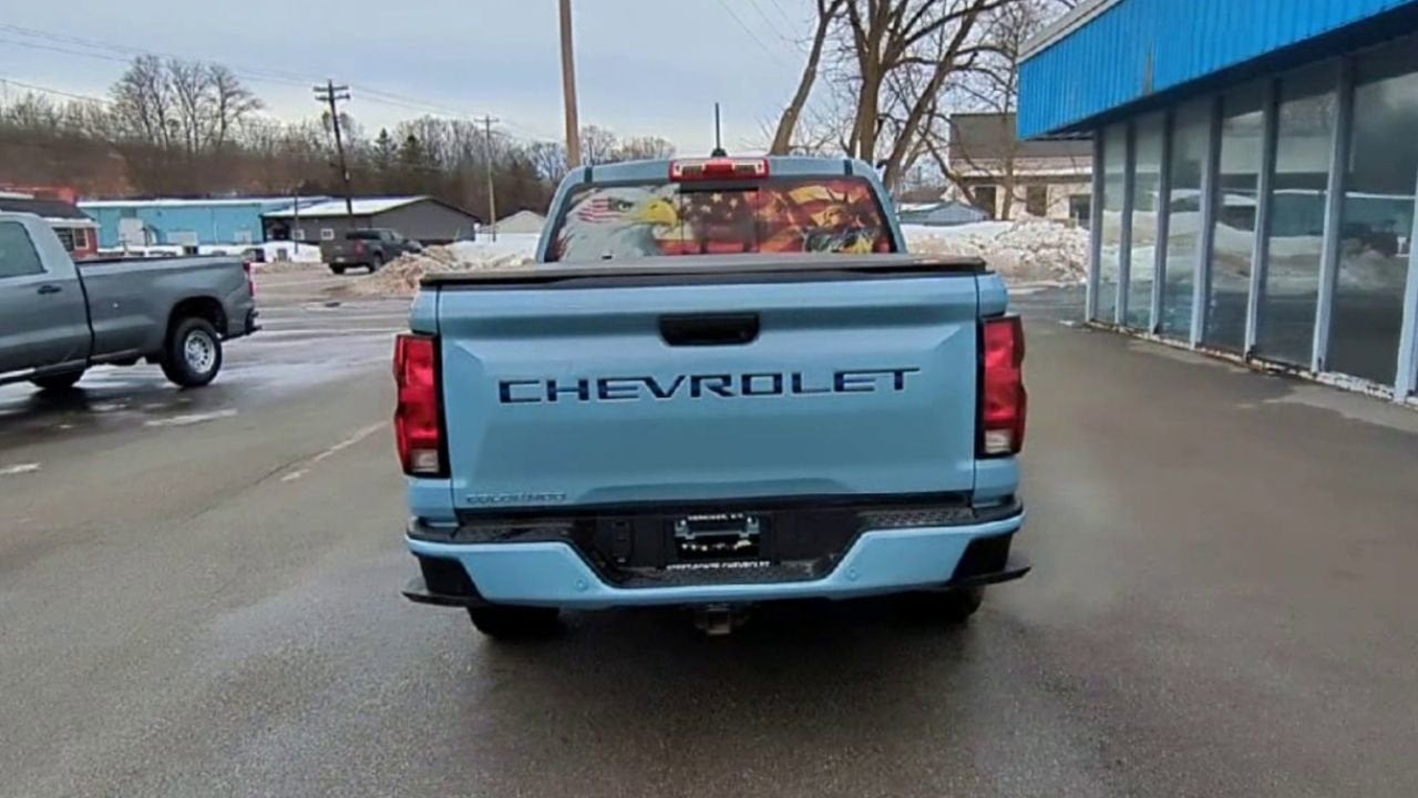 2025 Chevrolet Colorado WT/LT