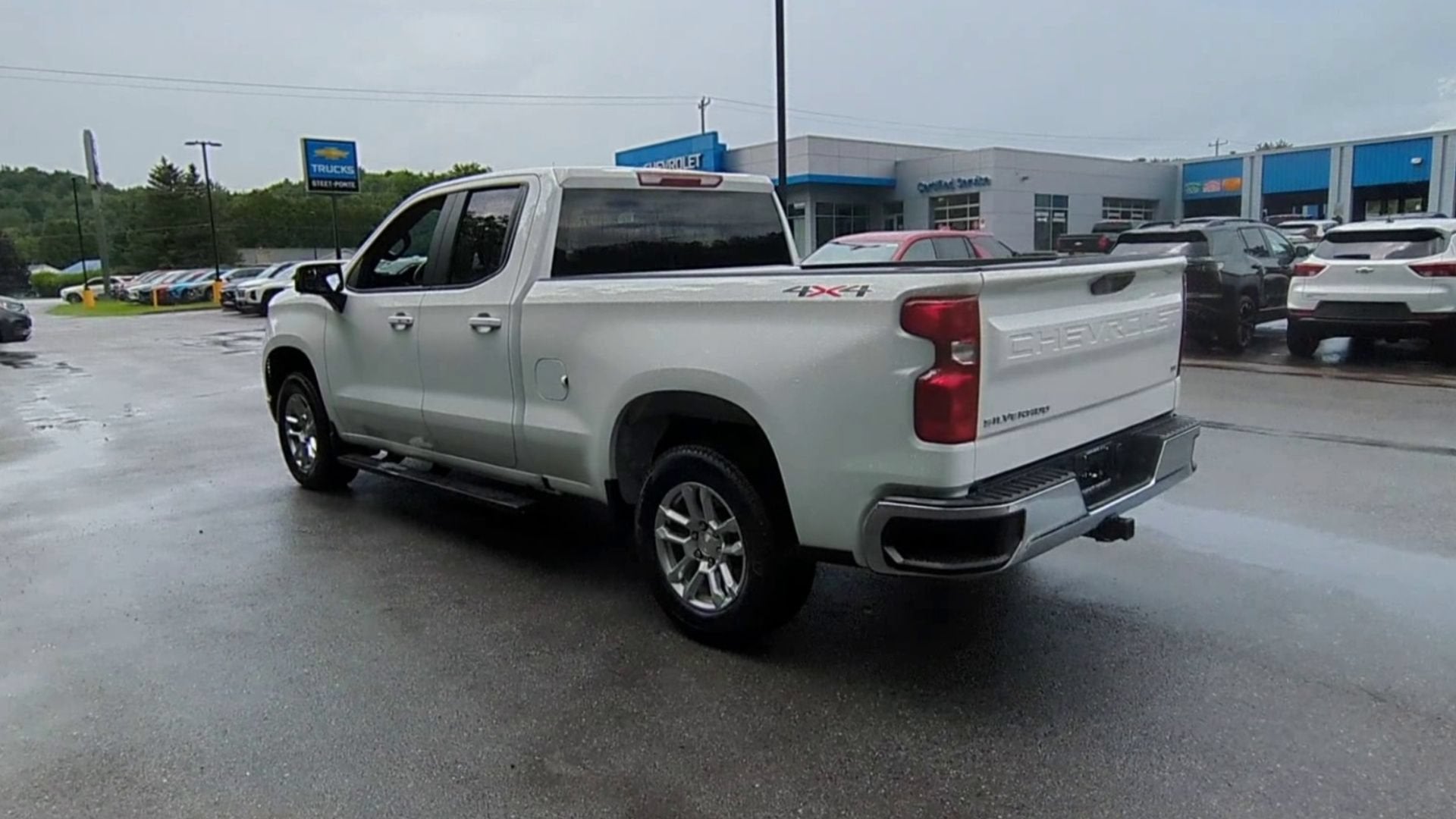 2024 Chevrolet Silverado 1500 LT (2FL)