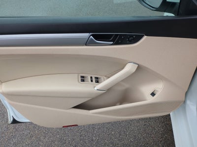 2019 Volkswagen Passat 2.0T Wolfsburg Edition