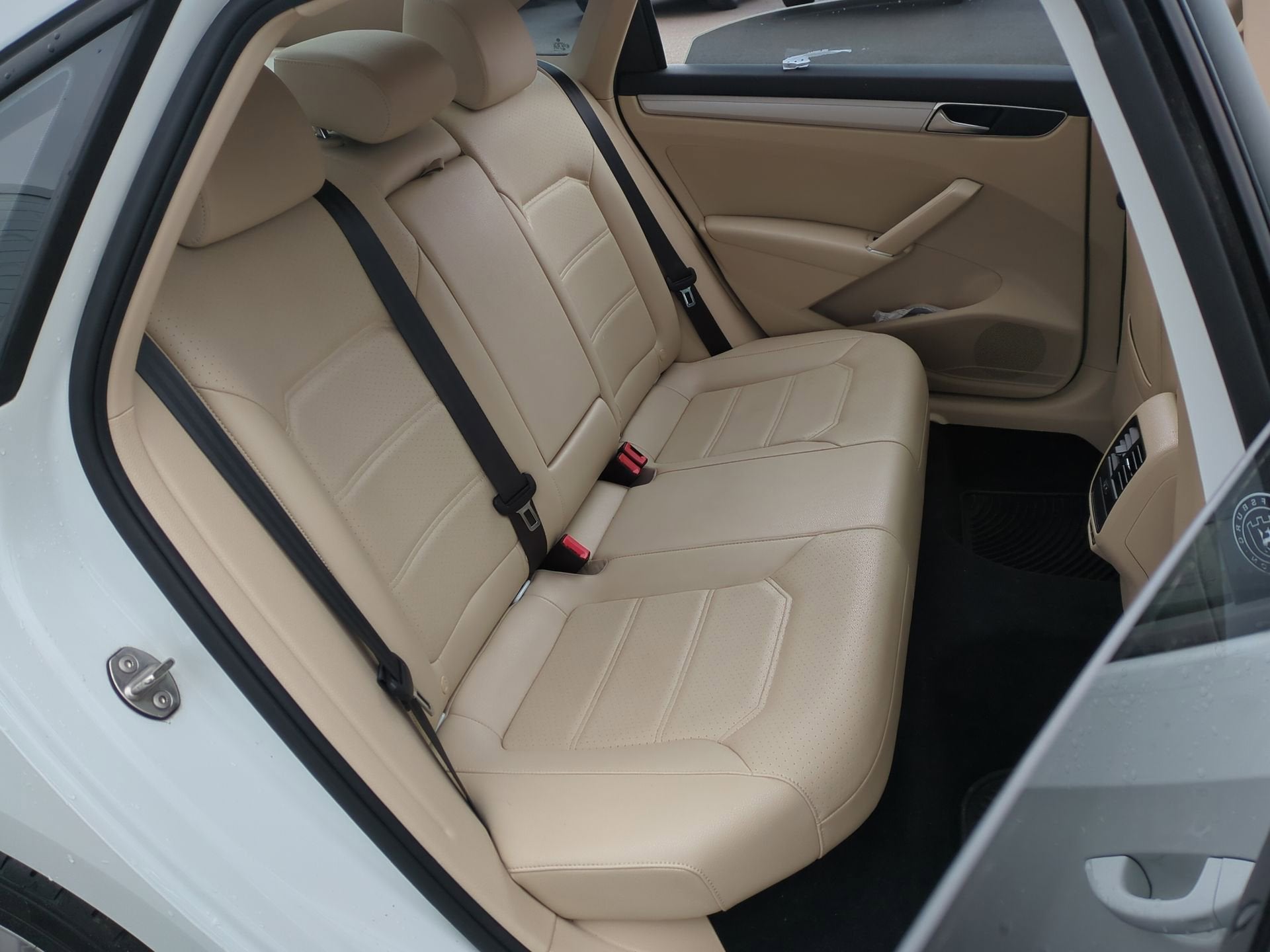 2019 Volkswagen Passat 2.0T Wolfsburg Edition