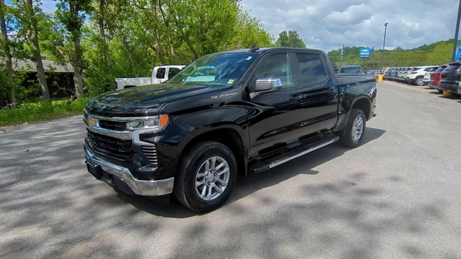 2023 Chevrolet Silverado 1500 LT (2FL)