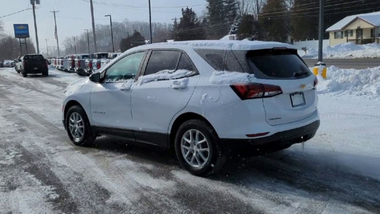 2023 Chevrolet Equinox LS