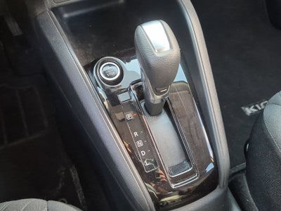 2022 Nissan Kicks S Xtronic CVT