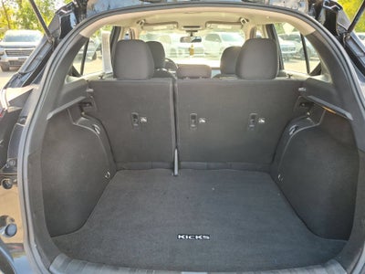 2022 Nissan Kicks S Xtronic CVT