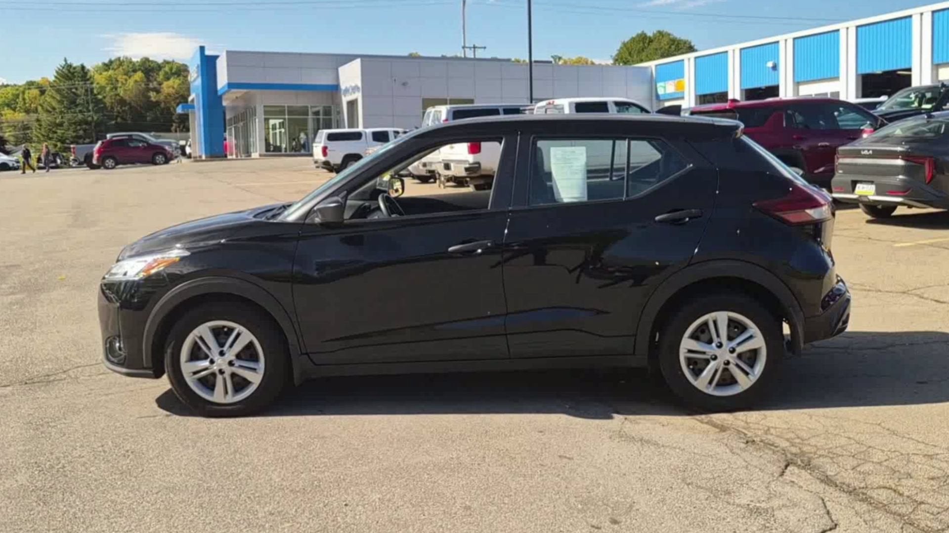 2022 Nissan Kicks S Xtronic CVT
