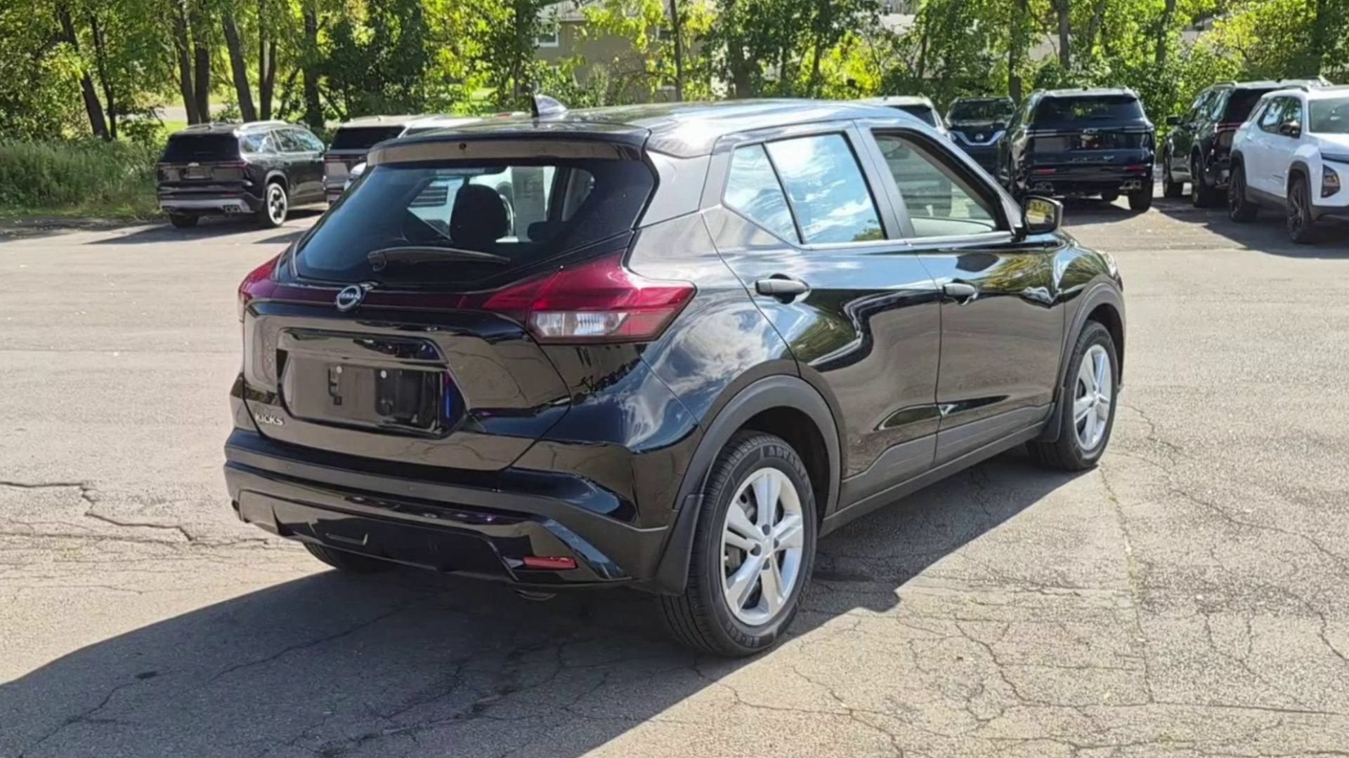 2022 Nissan Kicks S Xtronic CVT