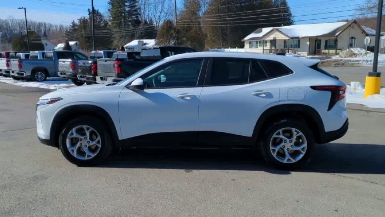 2024 Chevrolet Trax LS