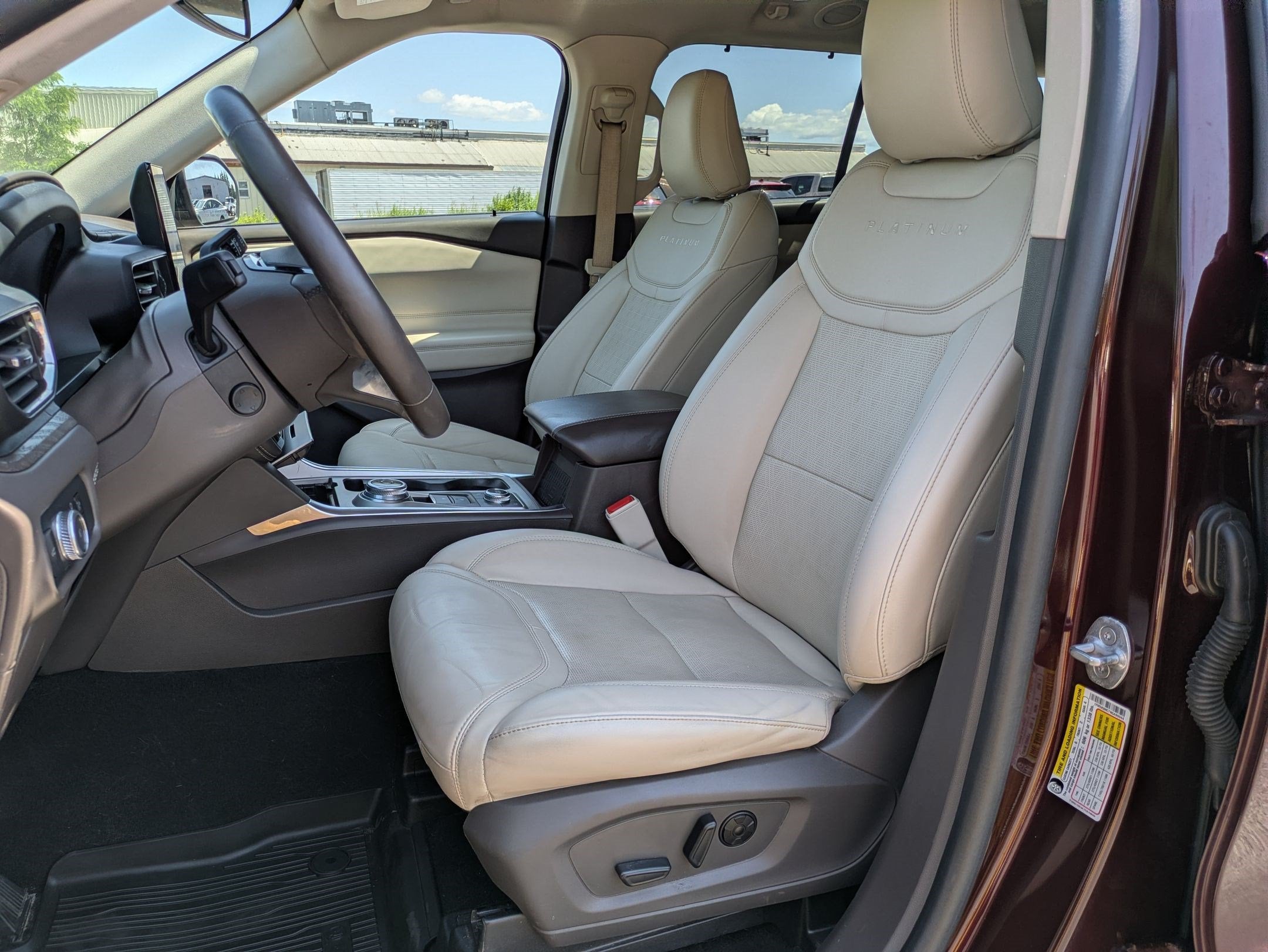 2022 Ford Explorer Platinum