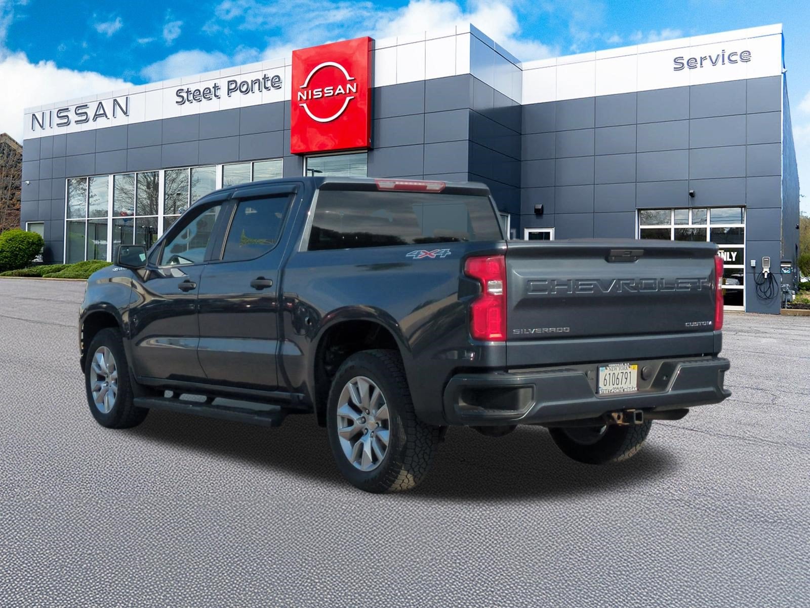 2021 Chevrolet Silverado 1500 Custom