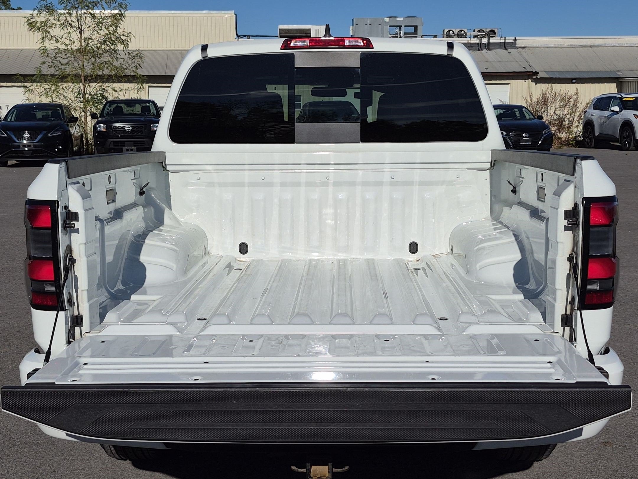 2025 Nissan Frontier SV