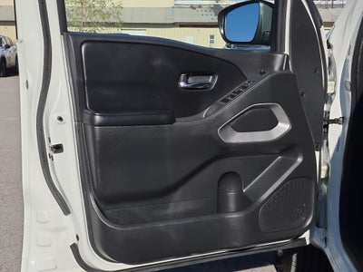 2025 Nissan Frontier SV