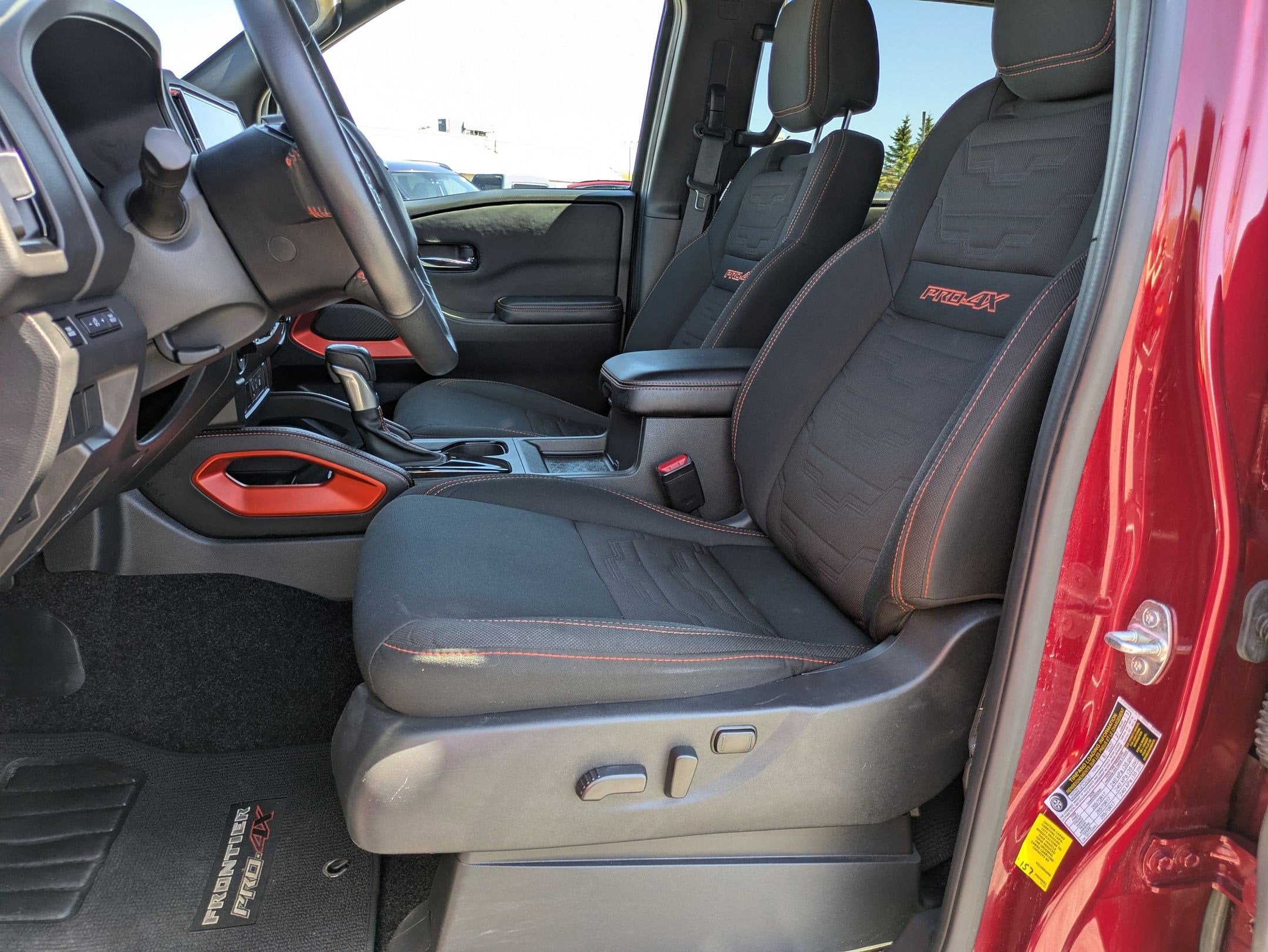 2025 Nissan Frontier PRO-4X