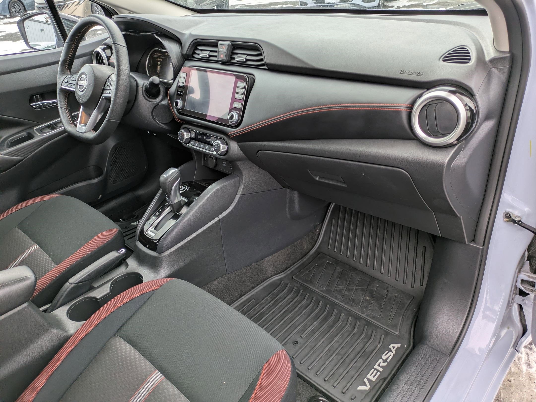 2025 Nissan Versa SR