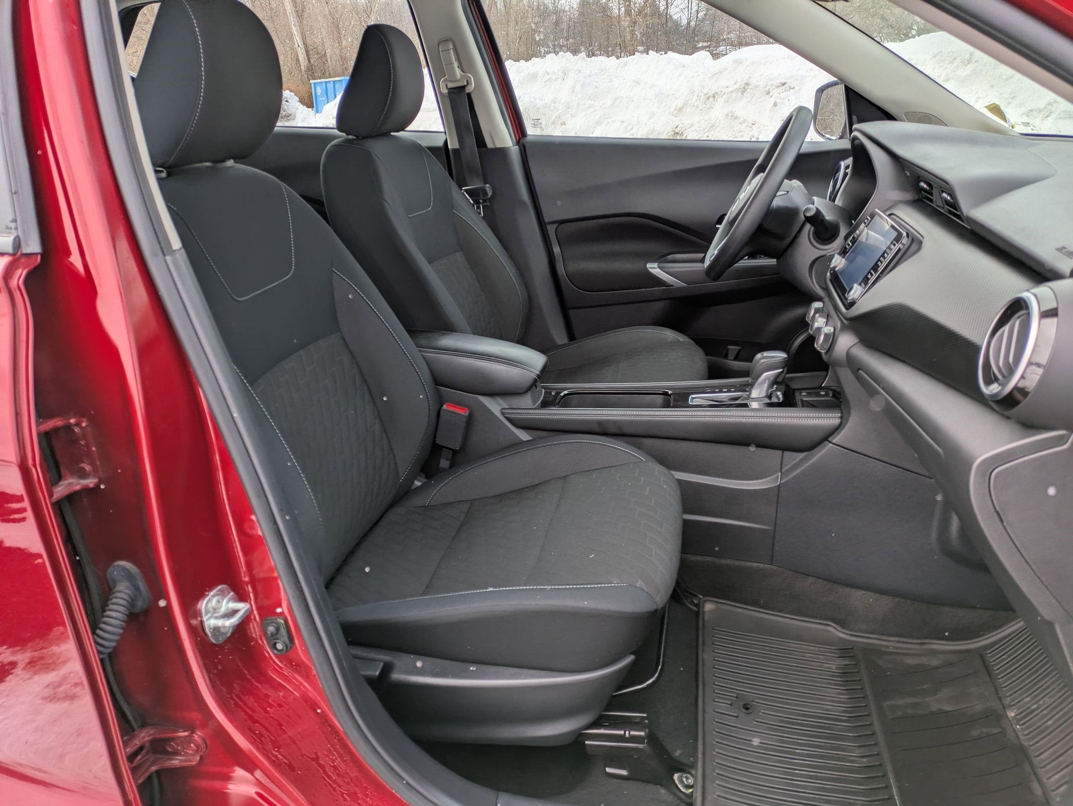 2023 Nissan Kicks SV