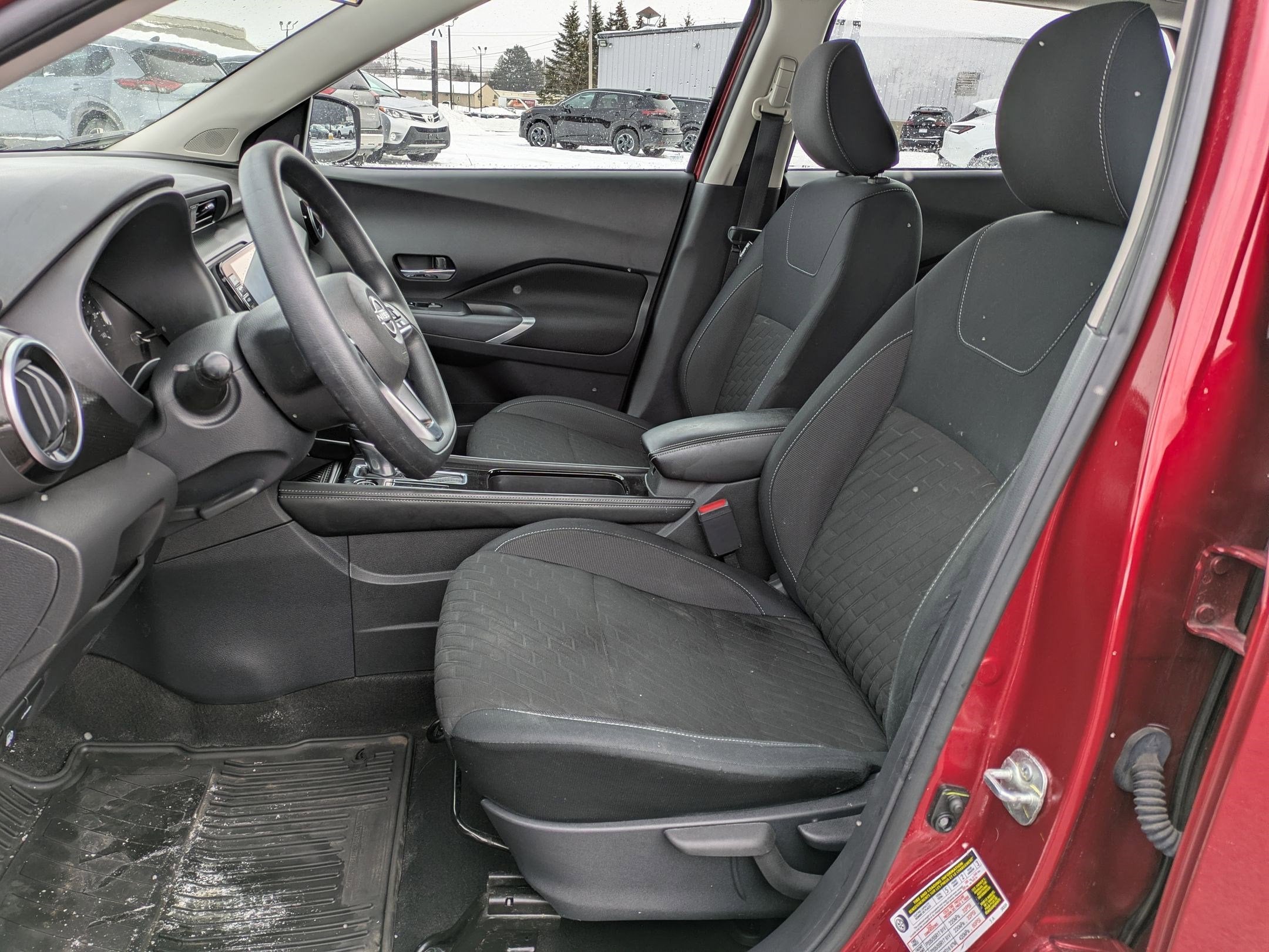 2023 Nissan Kicks SV