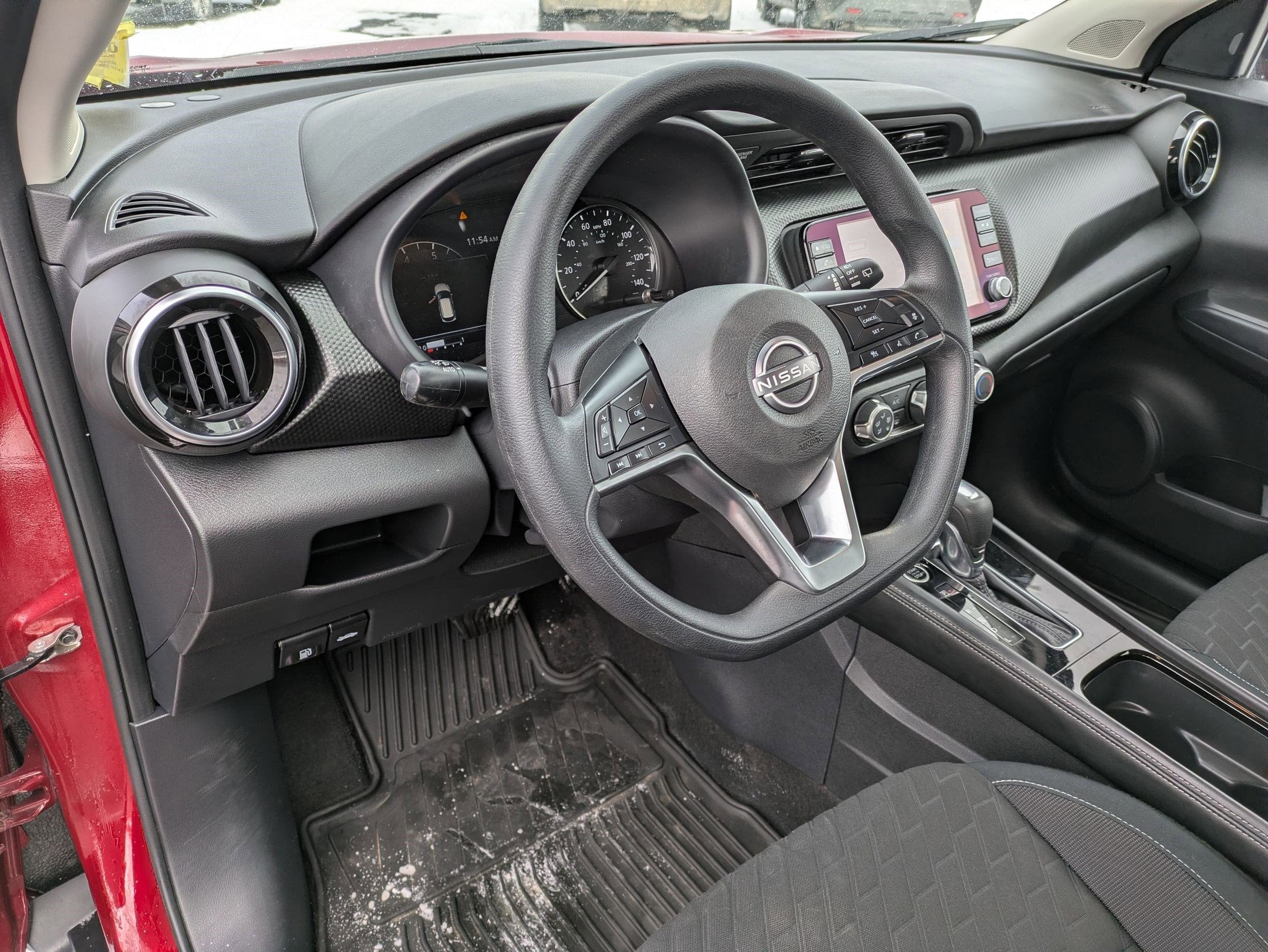 2023 Nissan Kicks SV