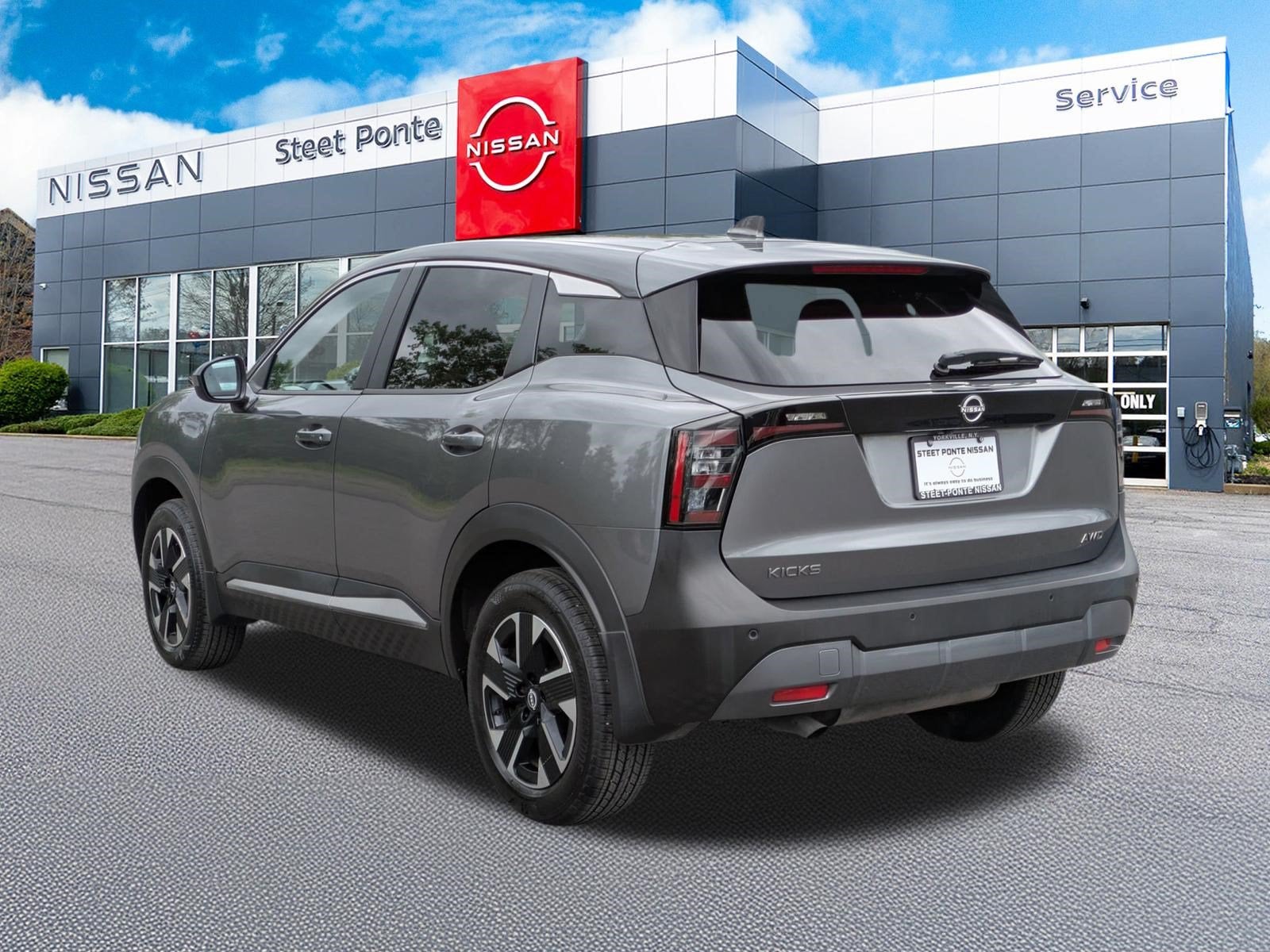 2025 Nissan Kicks SV