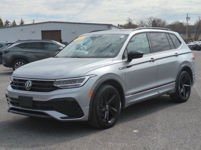2023 Volkswagen Tiguan SE R-Line Black