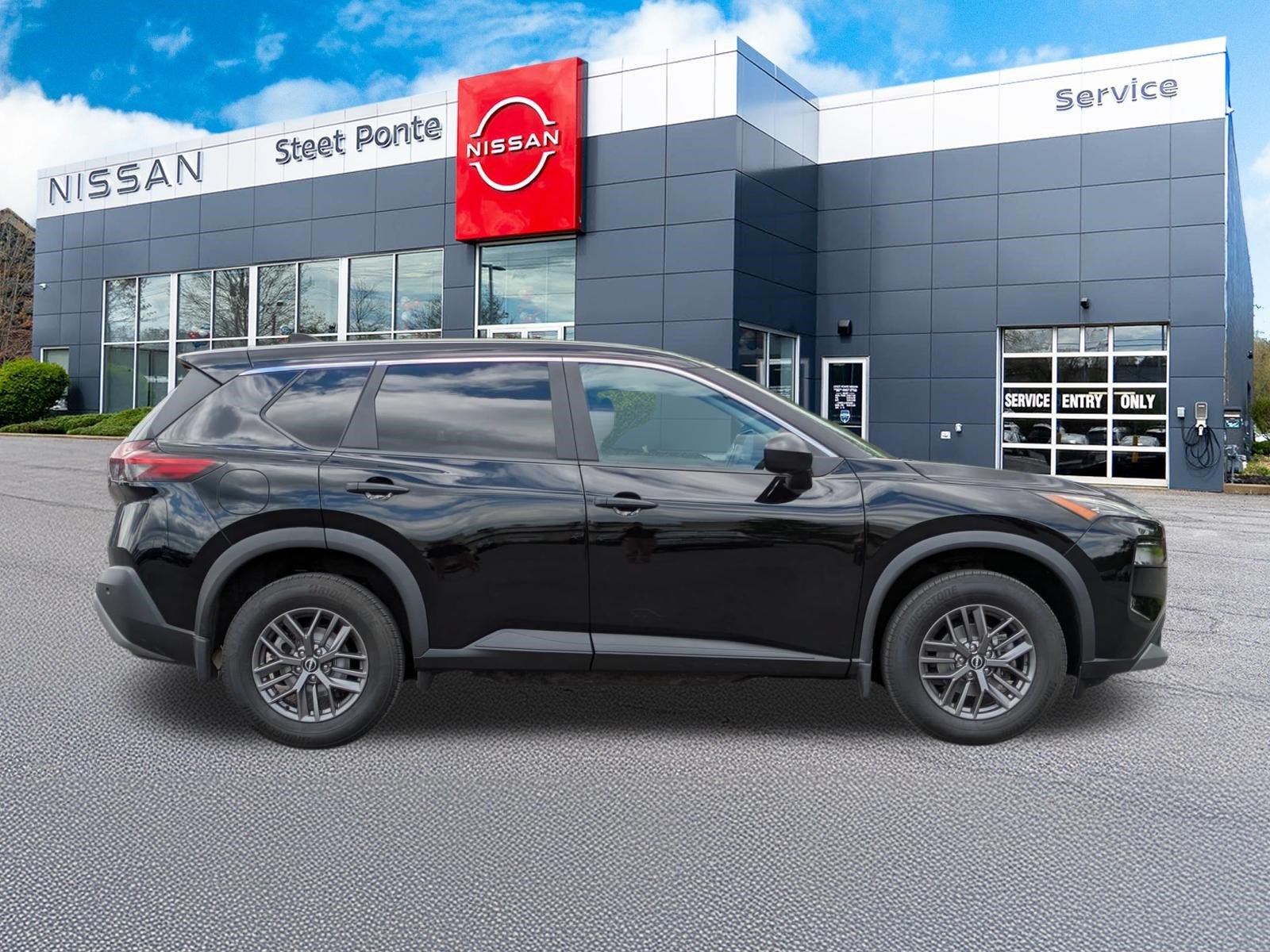 2023 Nissan Rogue S