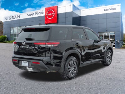 2025 Nissan Pathfinder S