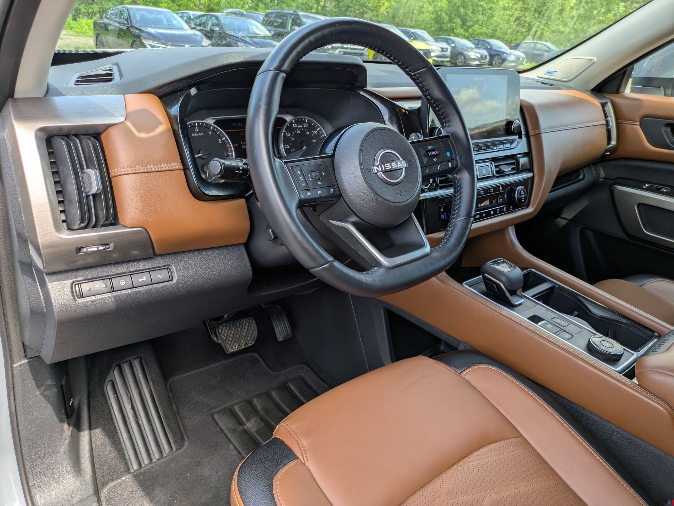 2022 Nissan Pathfinder Platinum