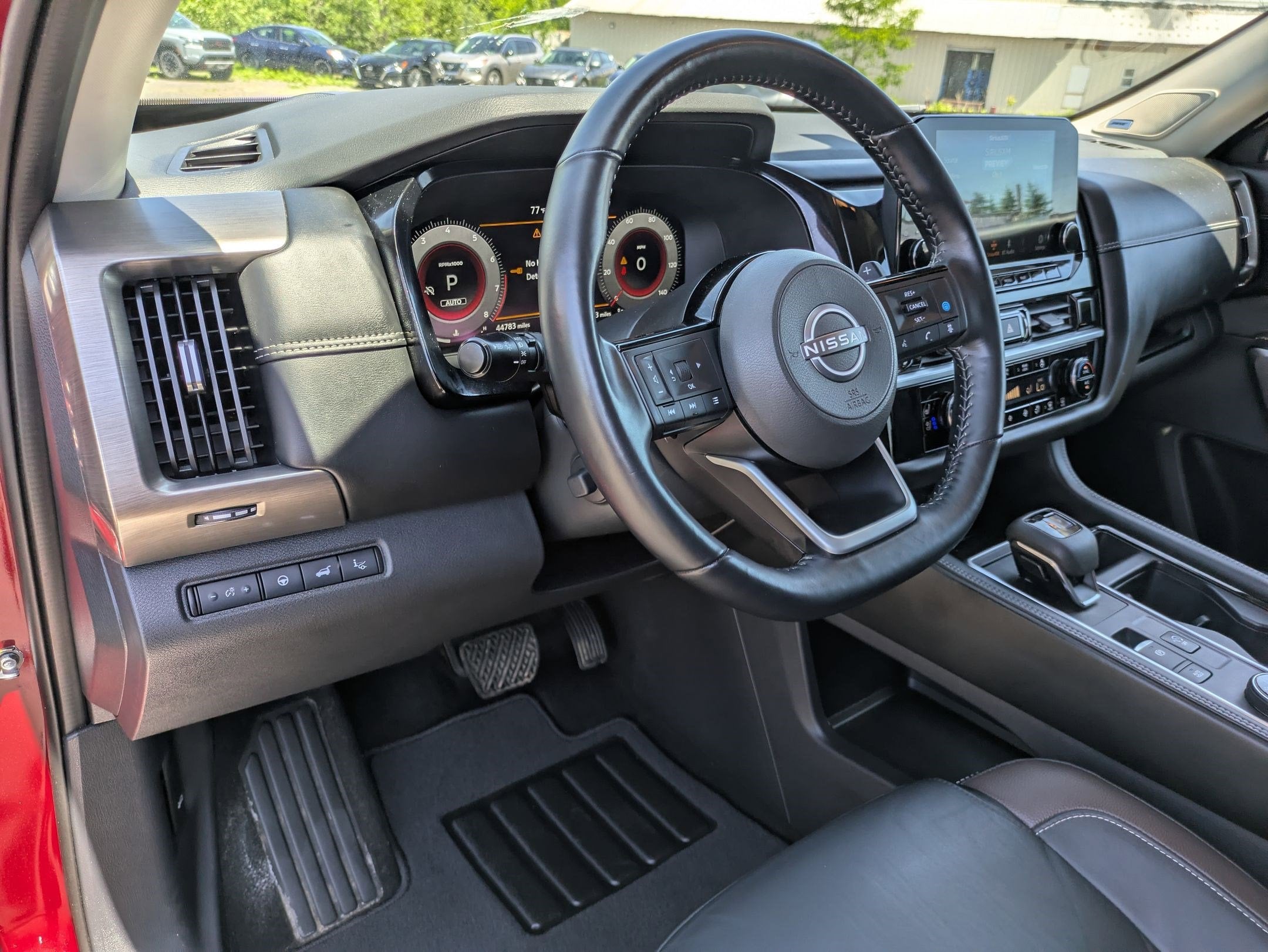 2022 Nissan Pathfinder Platinum