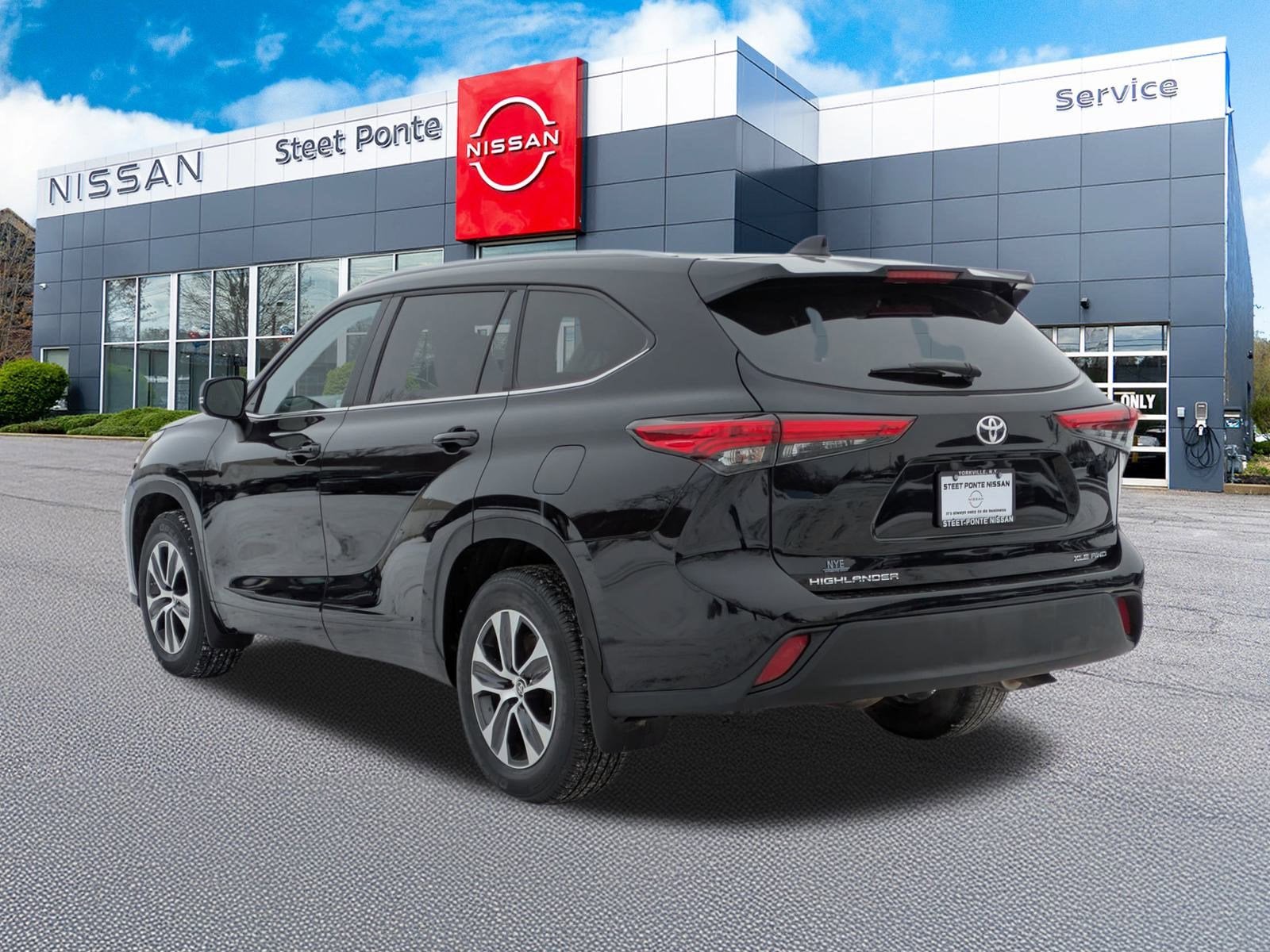 2023 Toyota Highlander L