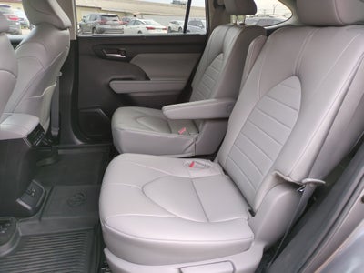 2024 Toyota Highlander XLE