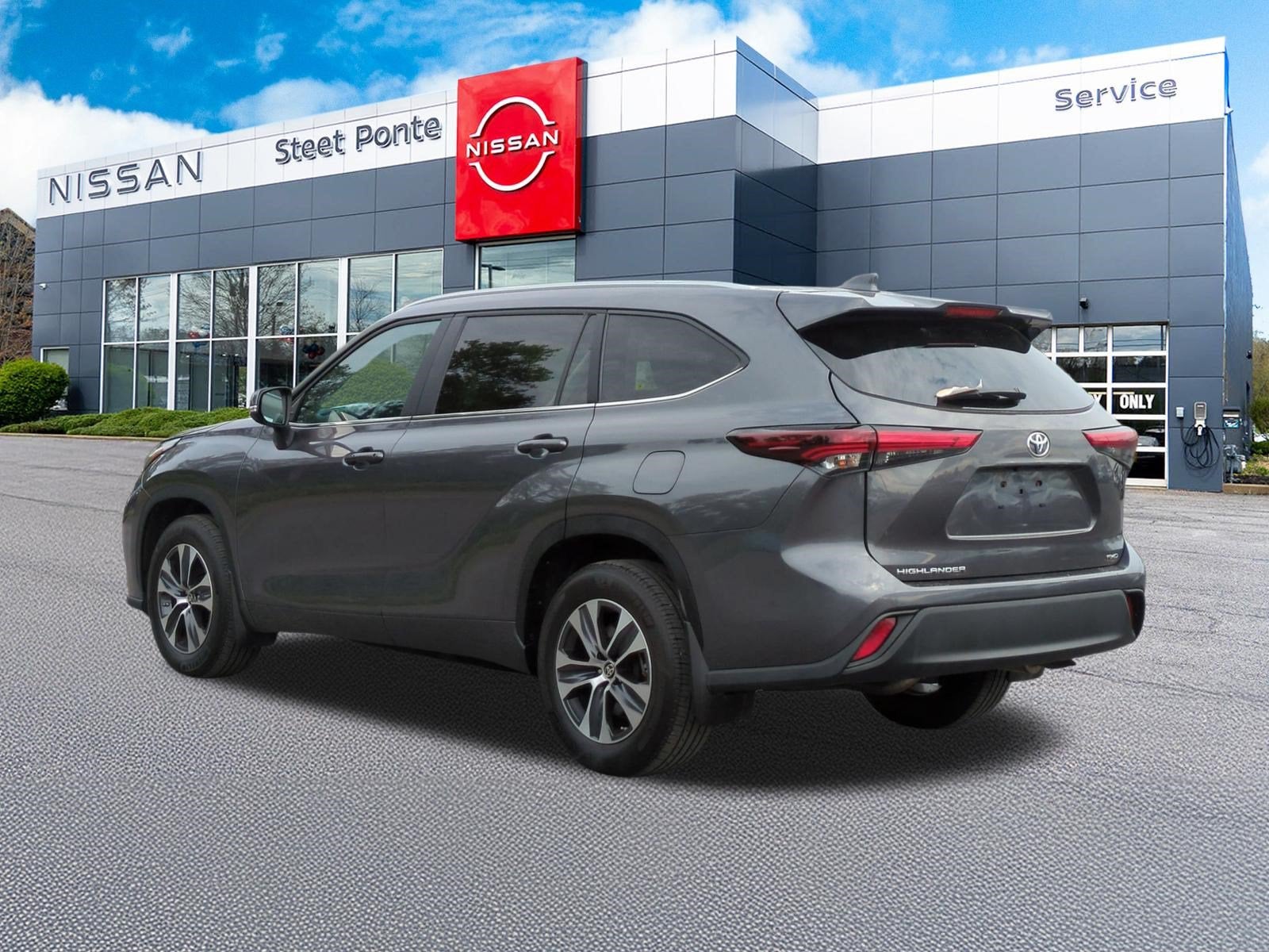 2024 Toyota Highlander XLE