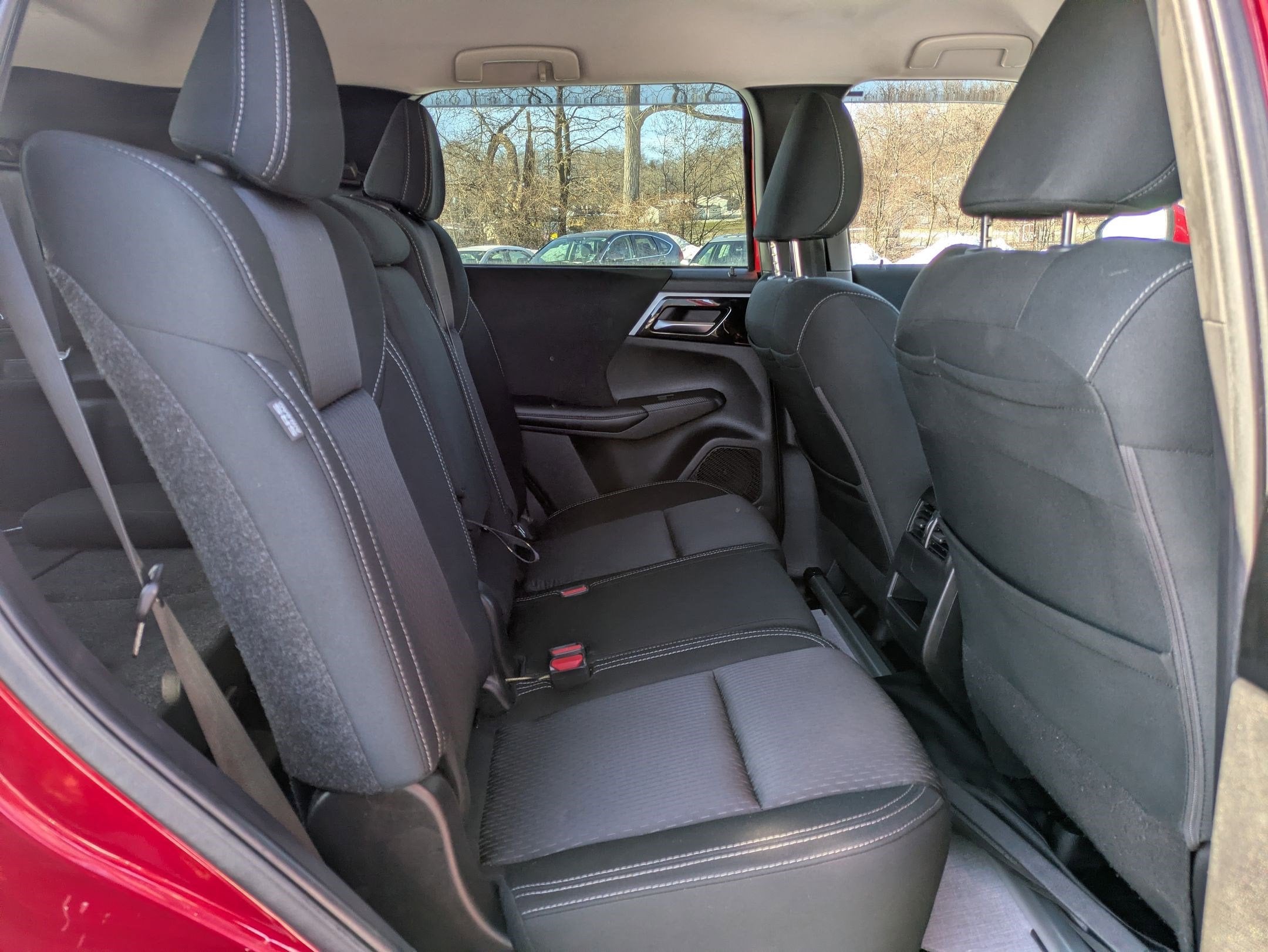 2022 Mitsubishi Outlander ES