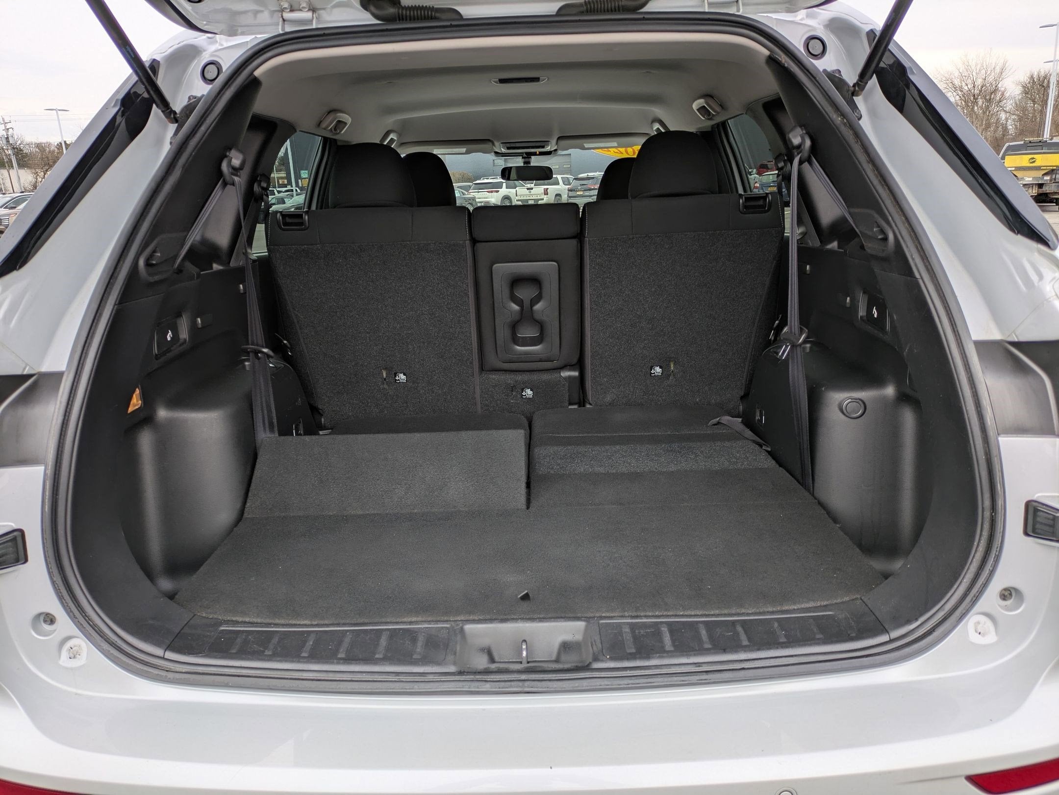 2022 Mitsubishi Outlander ES