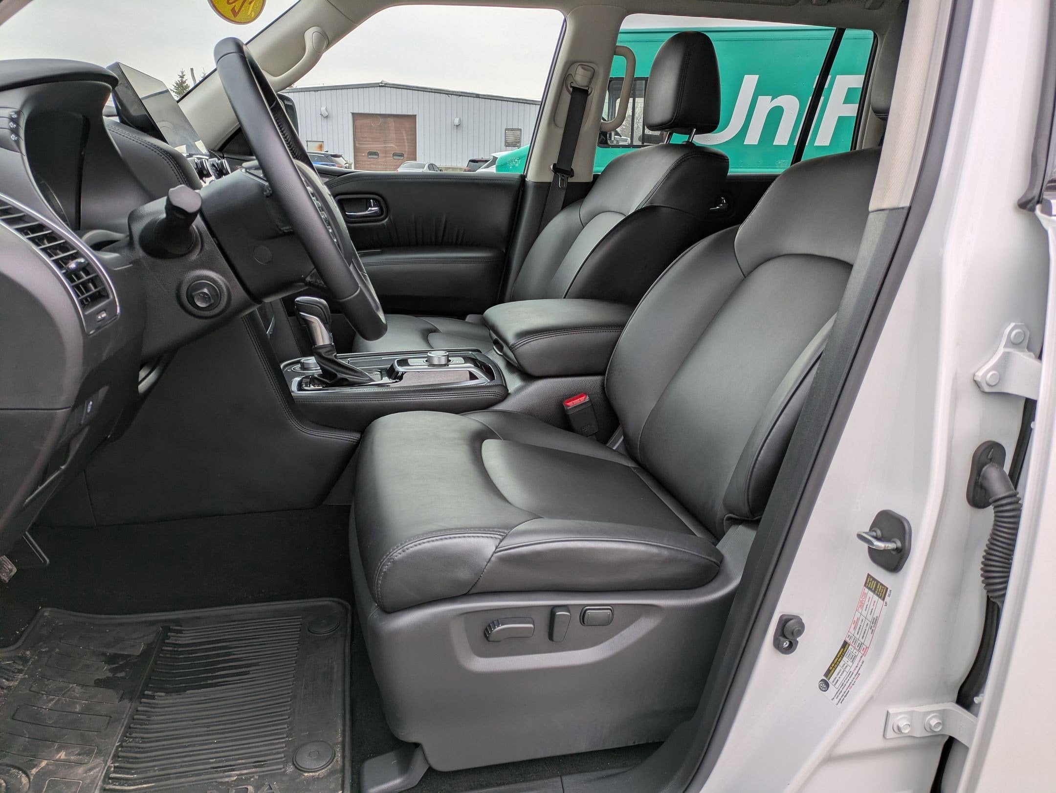 2024 Nissan Armada SV