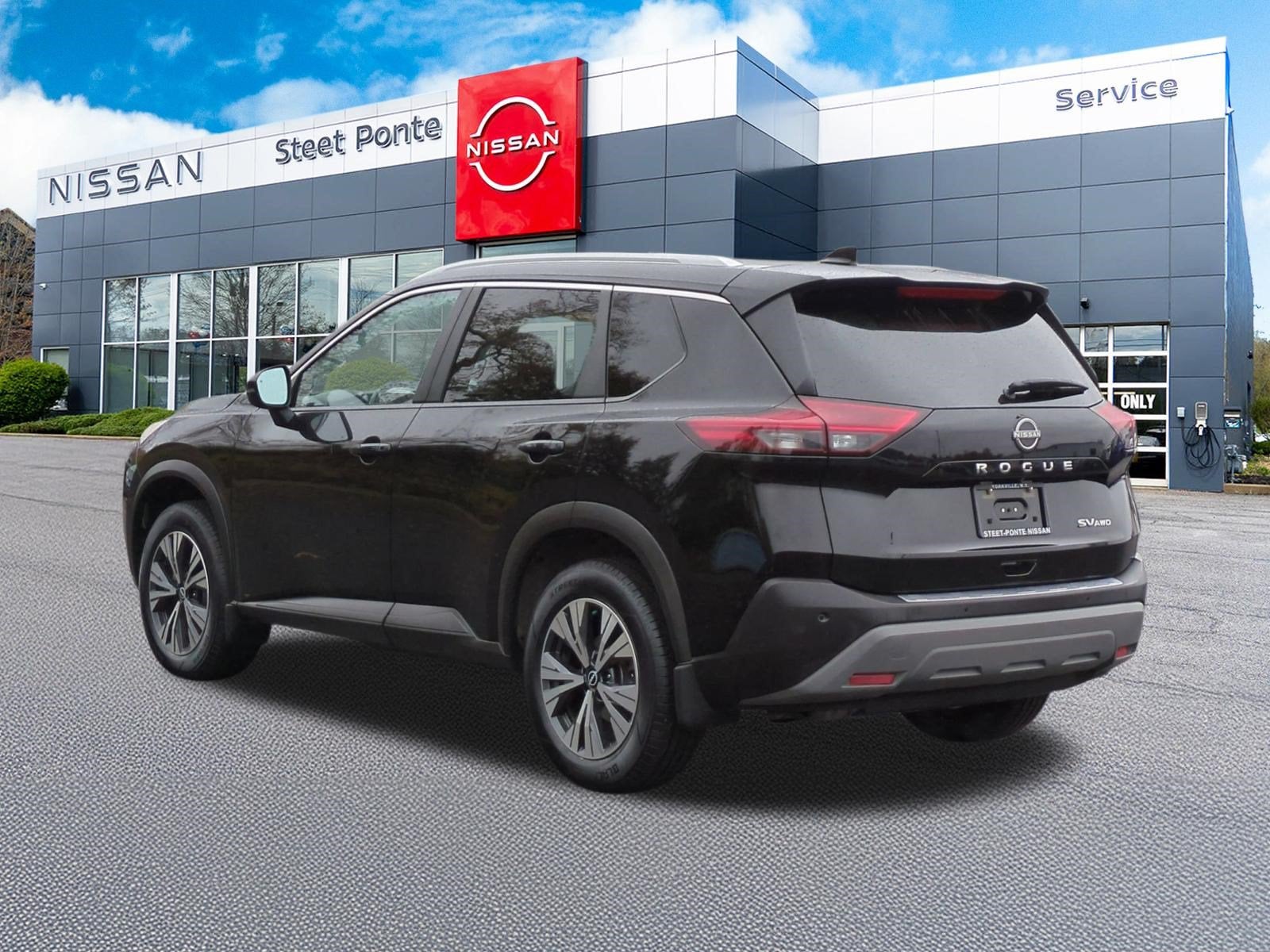 2022 Nissan Rogue SV
