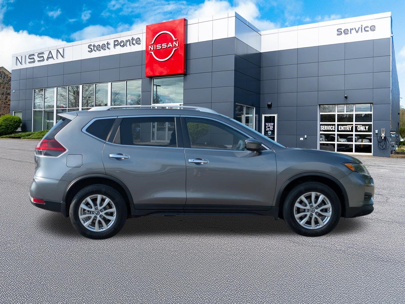 2018 Nissan Rogue SV