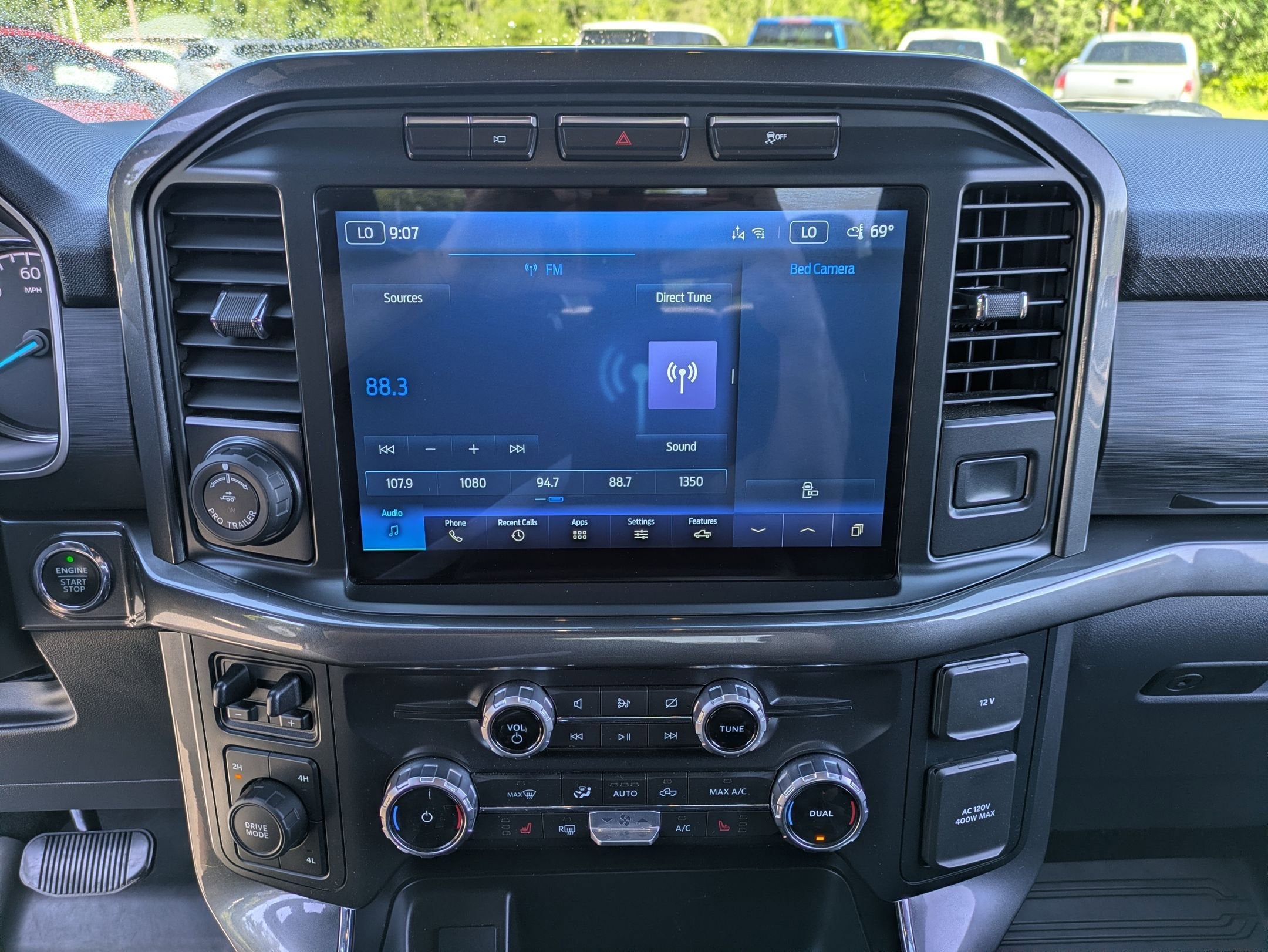 2022 Ford F-150 Base