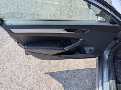 2019 Volkswagen Passat 2.0T Wolfsburg Edition