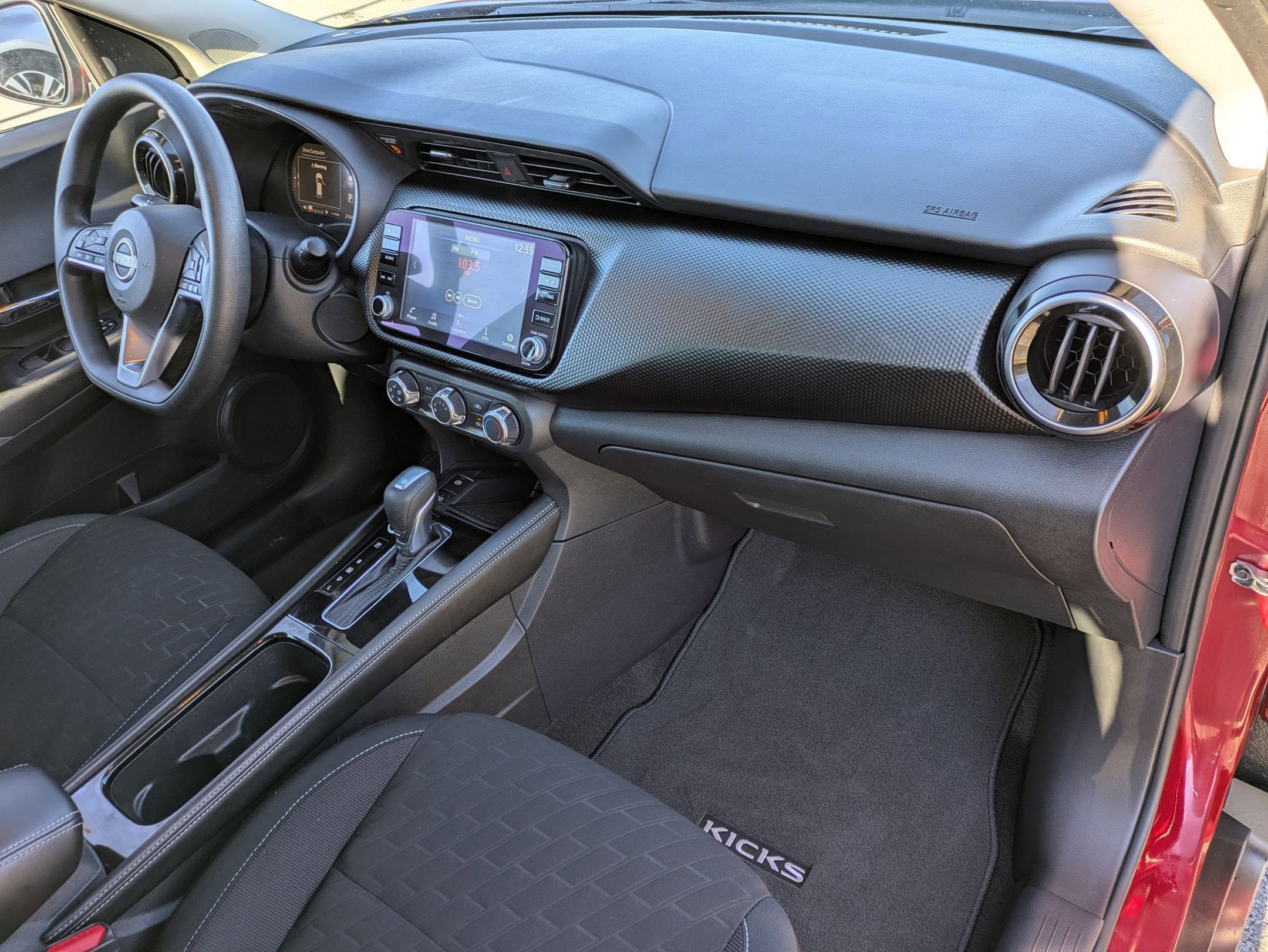 2023 Nissan Kicks SV