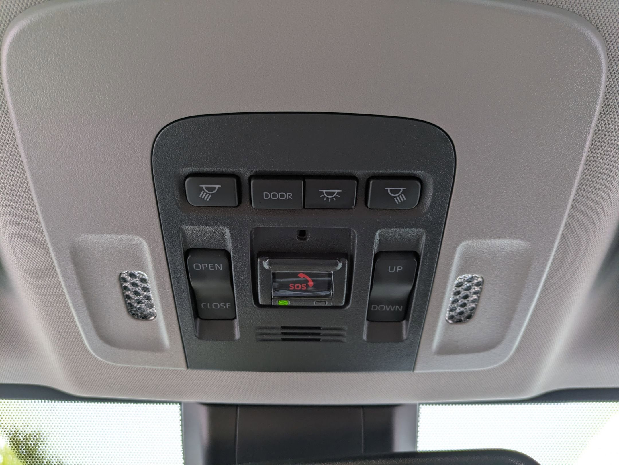 2024 Toyota Camry Hybrid XLE