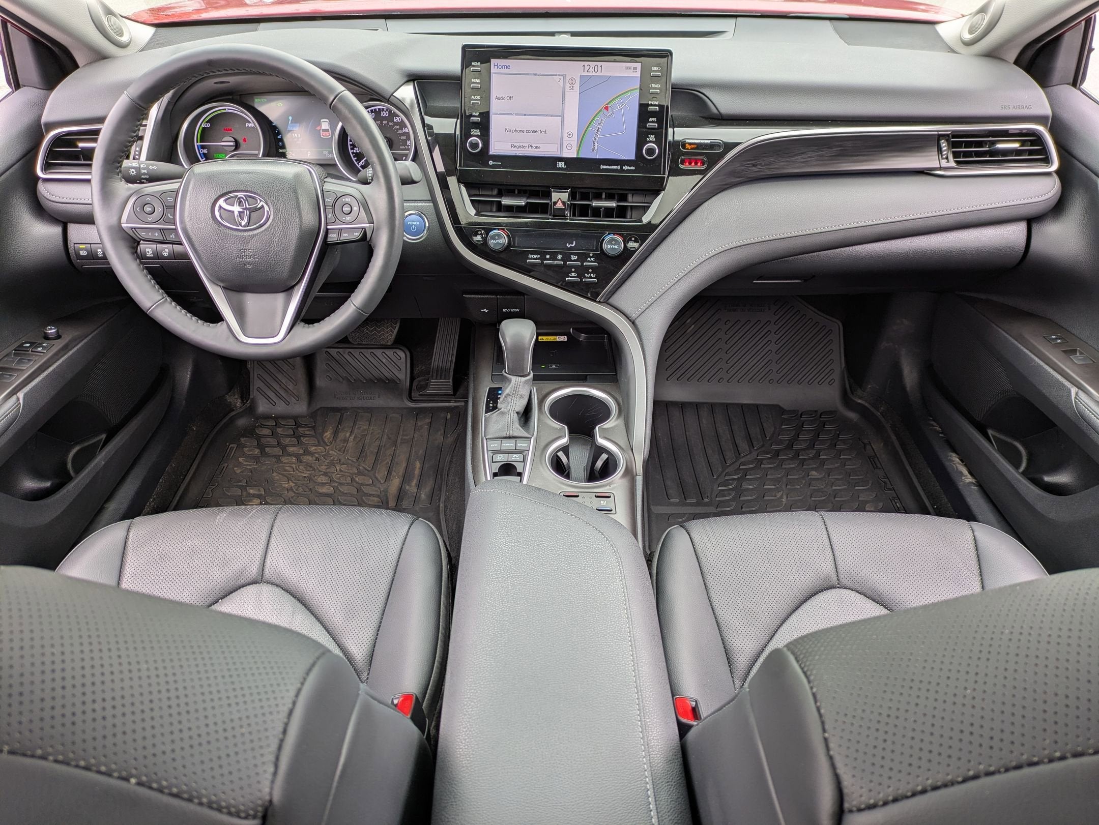 2024 Toyota Camry Hybrid XLE