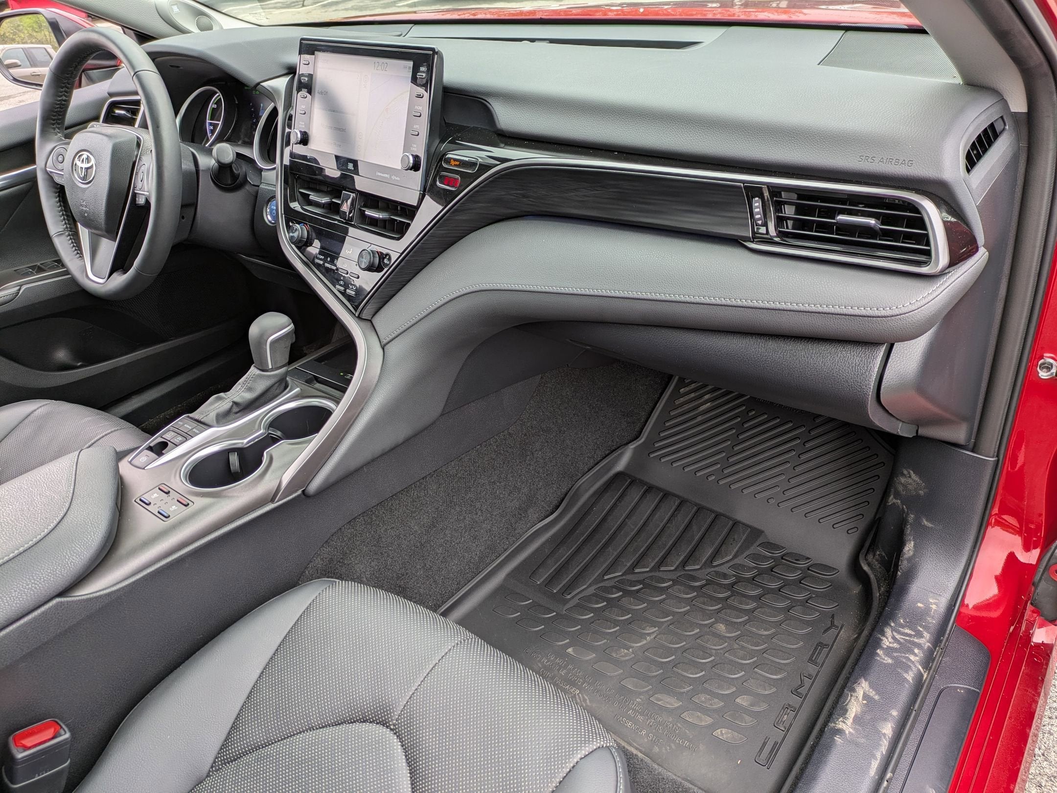 2024 Toyota Camry Hybrid XLE