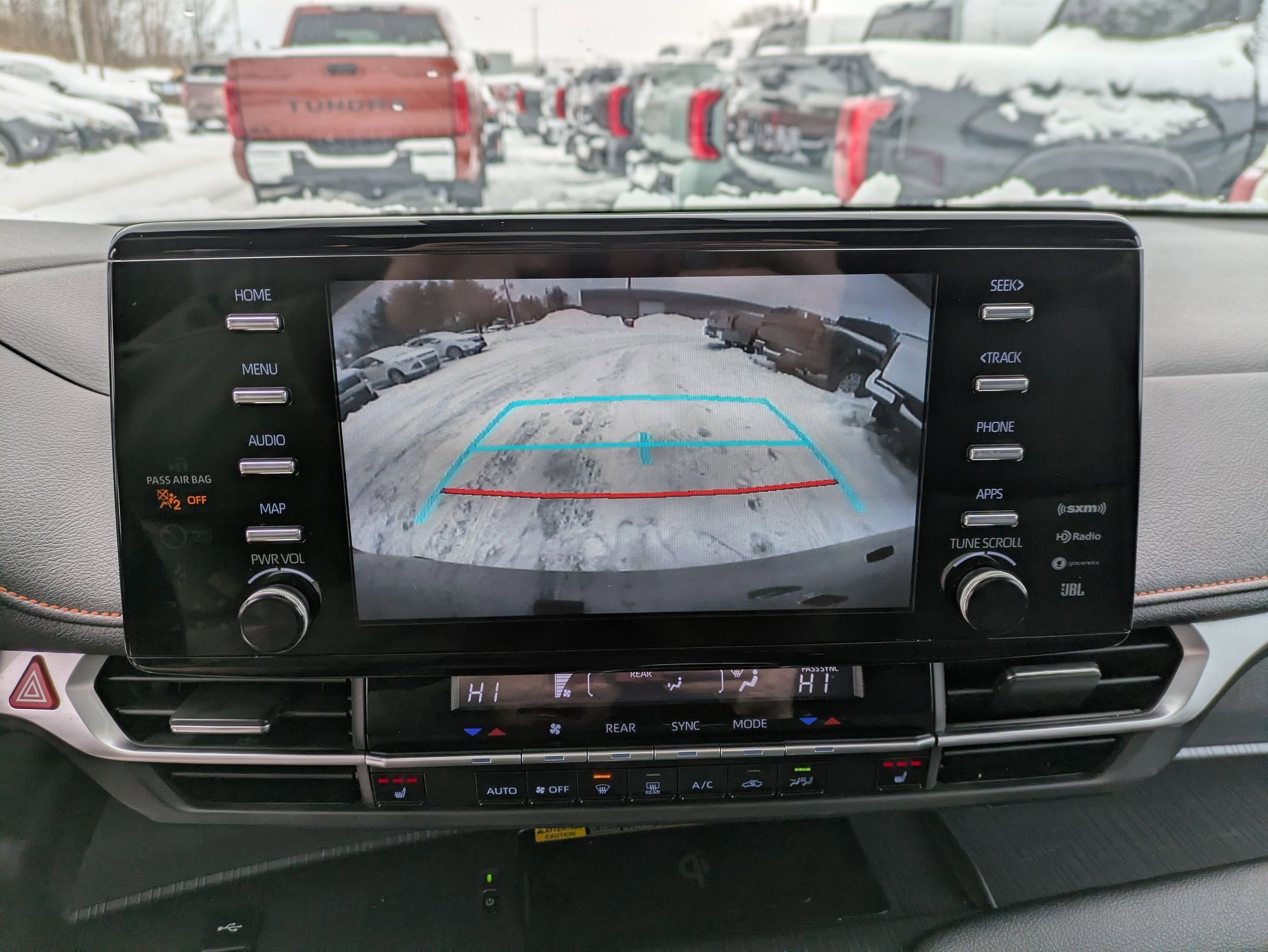 2023 Toyota Sienna Base