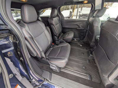 2023 Toyota Sienna Base
