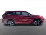 2023 Toyota Highlander Base