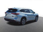 2023 Toyota Highlander Base