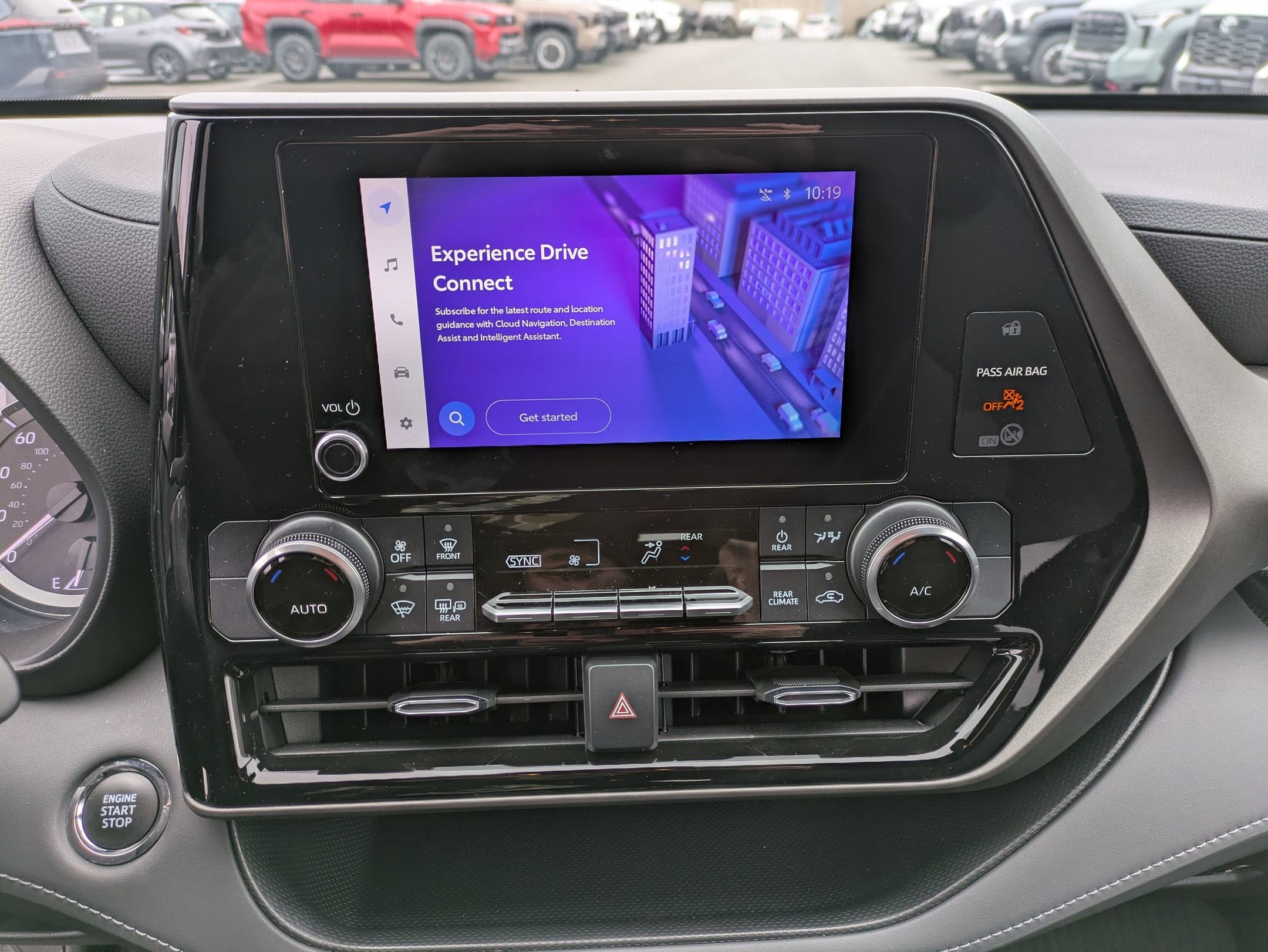 2023 Toyota Highlander Base