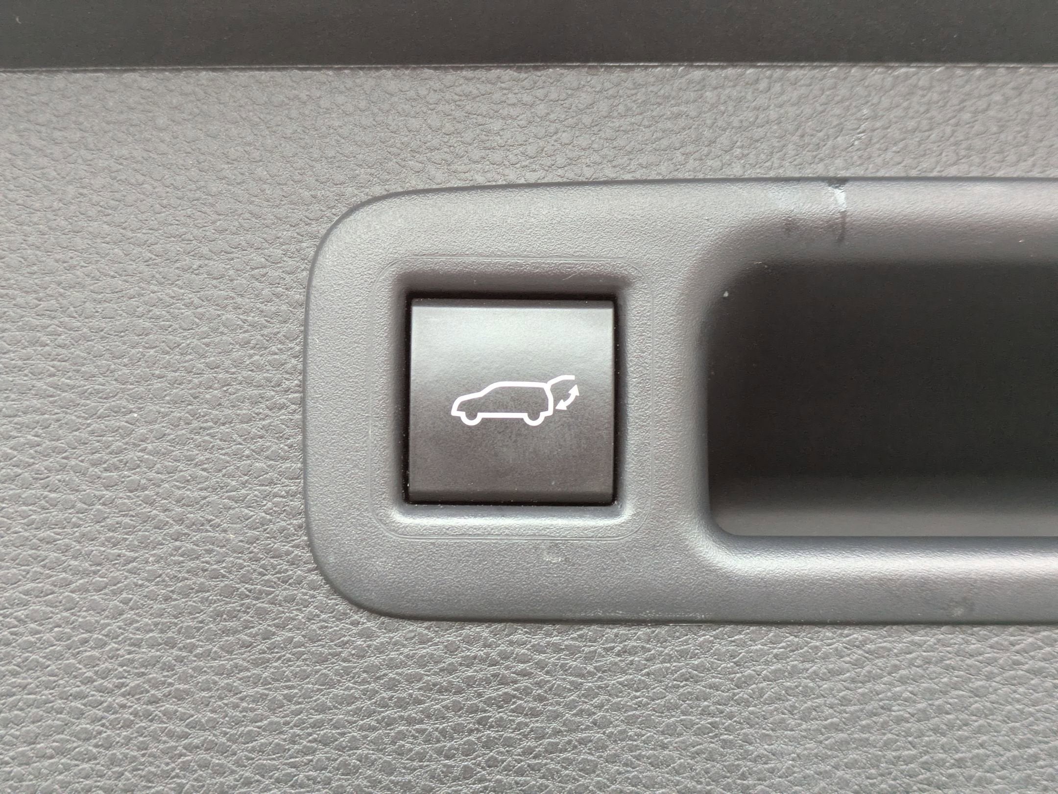 2023 Toyota Highlander Base