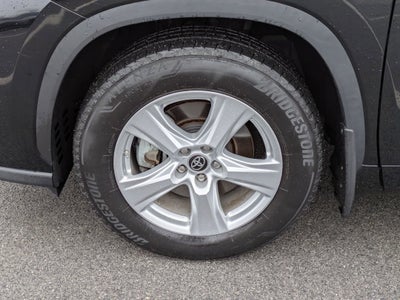 2023 Toyota Highlander Base