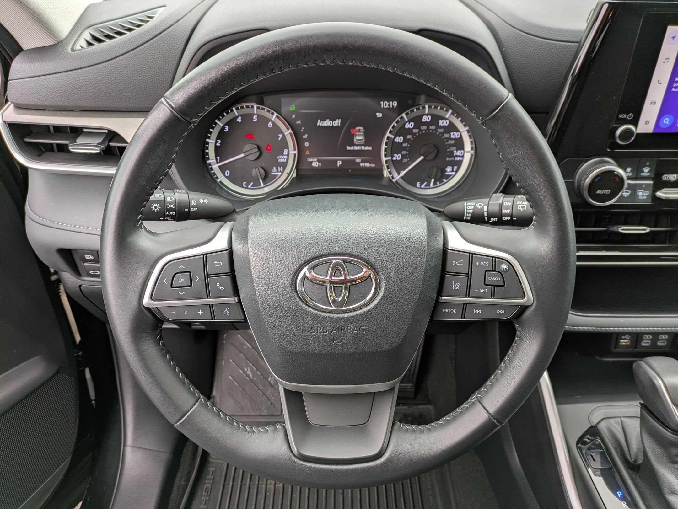 2023 Toyota Highlander Base