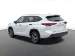 2023 Toyota Highlander Base