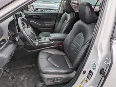 2023 Toyota Highlander Base